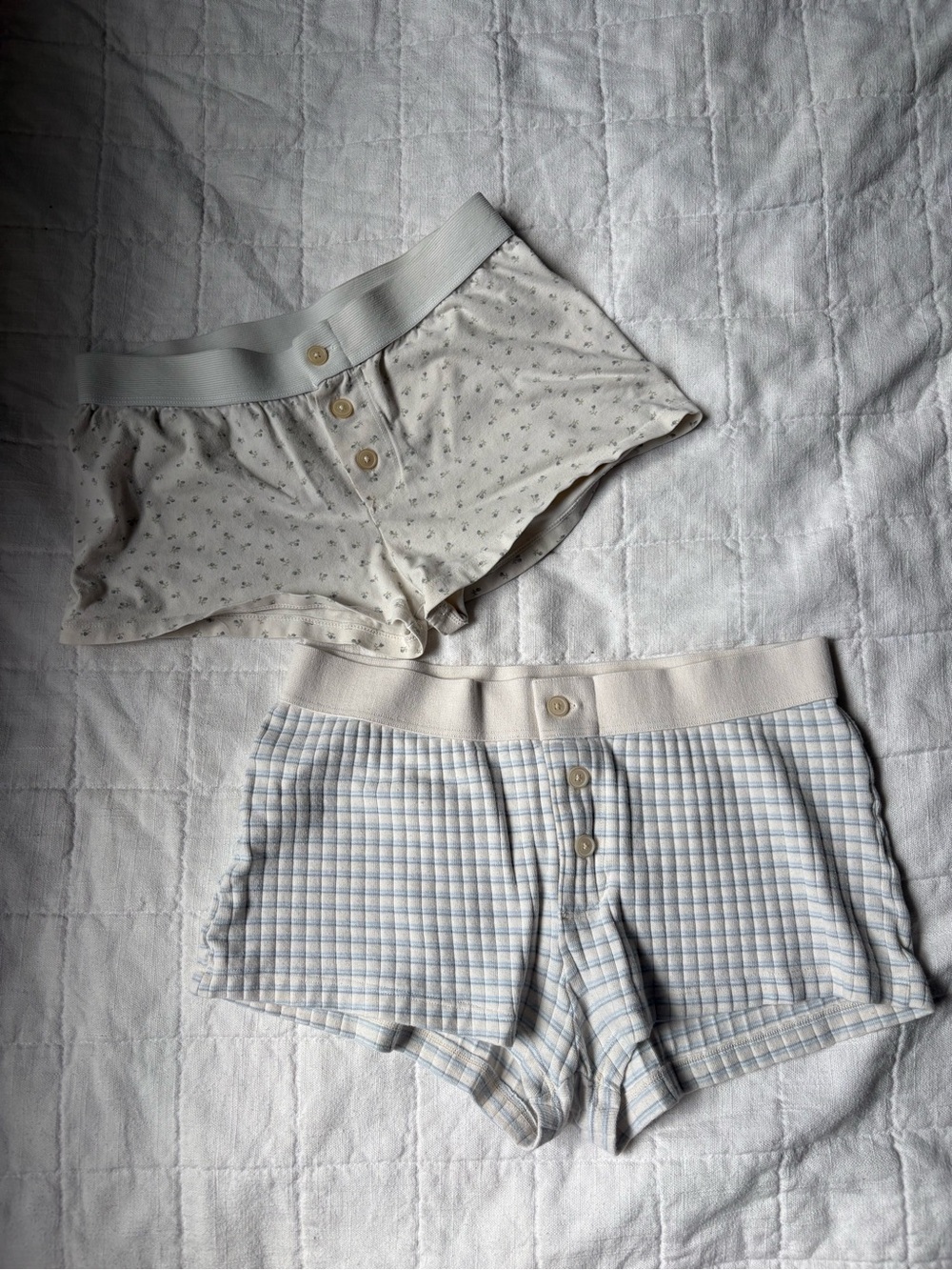 Brandy Melville Women’s Cream Patterned Cotton Boy Shorts - Soft Waistband O/S